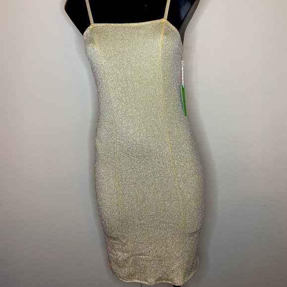 Forever 21 Dresses & Skirts - Selling this beautiful stretchy gold ✨ dress from Forever21